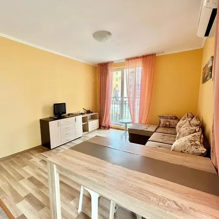 Lejlighed Lada для большой семьи Sunny Beach