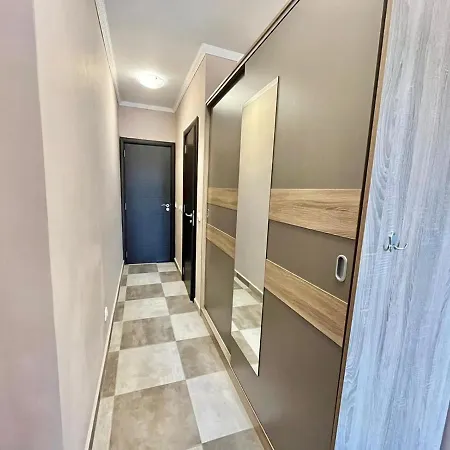 Lada для большой семьи Sunny Beach